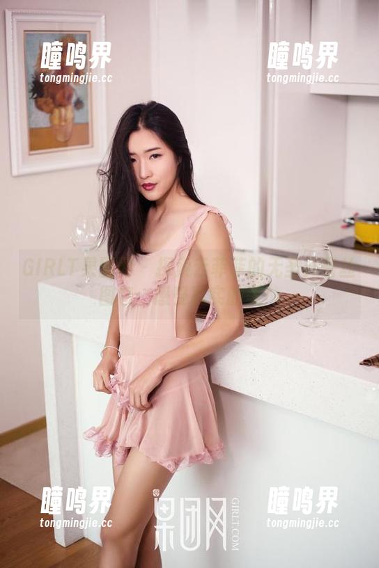 GIRLT果团网-云菲菲 GIRLT果团网 - 探索云菲菲的无圣光蕾丝图包:感受真实的美!
