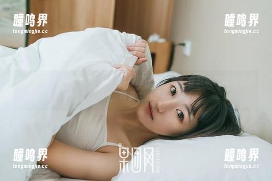 GIRLT果团网-爱丽莎LISA GIRLT果团网 - 爱丽莎LISA校服图库:换一件就能瞬间青春再现,真是太强了!