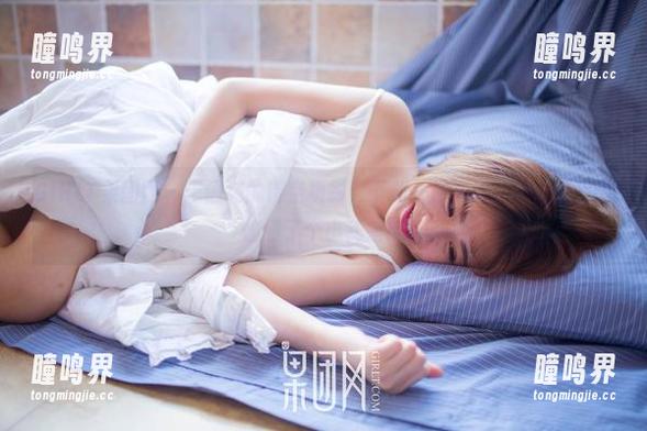 GIRLT果团网 - 王语纯的镂空摄影，下载一搜即得，感觉像是偷偷看了个小秘密！
