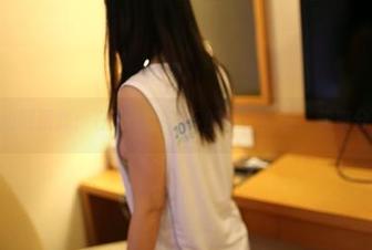 ROSI空姐制服套：在蓝天白云下的奇妙旅程，快来分享一下！