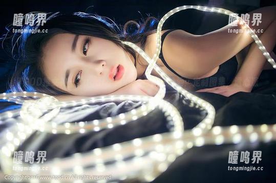 TGOD推女神 - Sugar小甜心CC与阳光泳池：定制图集，透心凉！