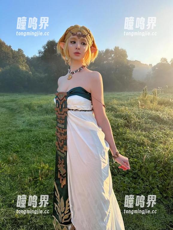 Vinnegal 当Vinnegal邂逅浴缸,原图带你进入另一个世界!
