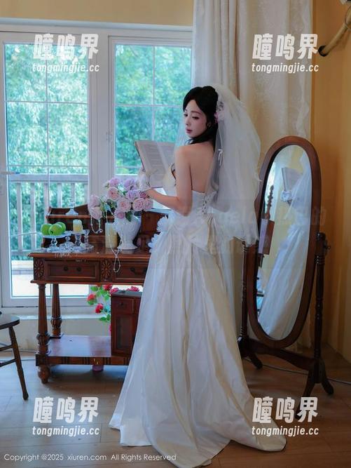 Xiuren秀人网-Angela小热巴 Xiuren秀人网 - 解锁Angela小热巴的高清美足,照片里的诱惑