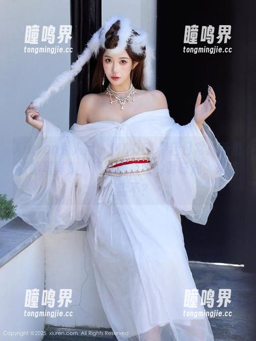 Xiuren秀人网-MODEL伊若 Xiuren秀人网 - MODEL伊若日常:新更新的写真集,简直是视觉的调味剂,来点儿盐不?