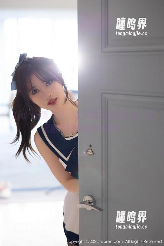 Xiuren秀人网-小尤奈 Xiuren秀人网 - 在小尤奈的世界里,美足图片如同温柔的呢喃