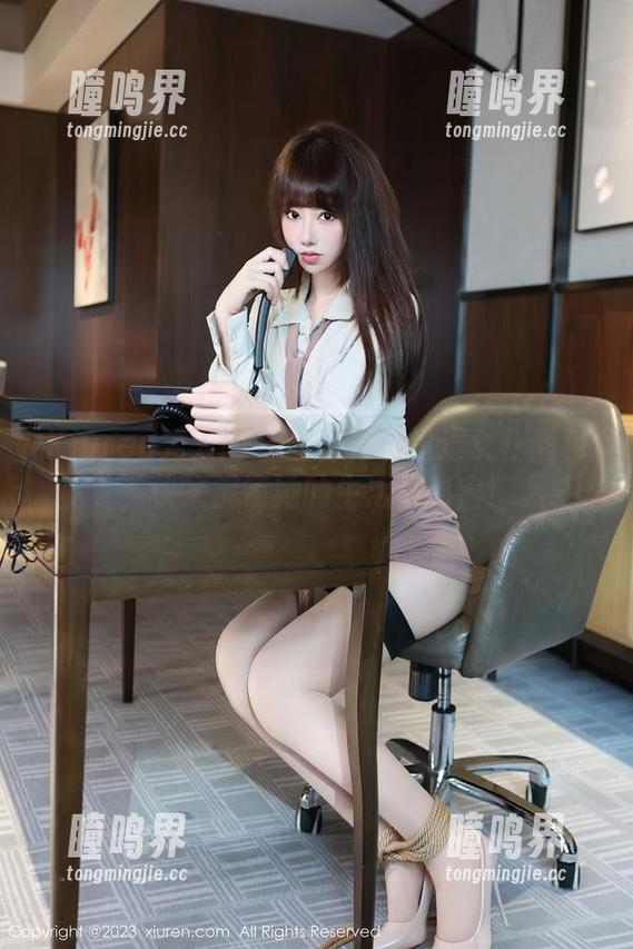 Xiuren秀人网-是小逗逗 Xiuren秀人网 - 全套是小逗逗女仆图包,快来解锁她的生活小秘密!