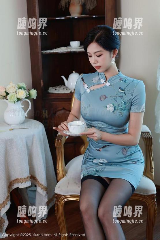 Xiuren秀人网 - 杨晨晨Yome写真：剧情设计得这么好，我完全沉浸了啊！