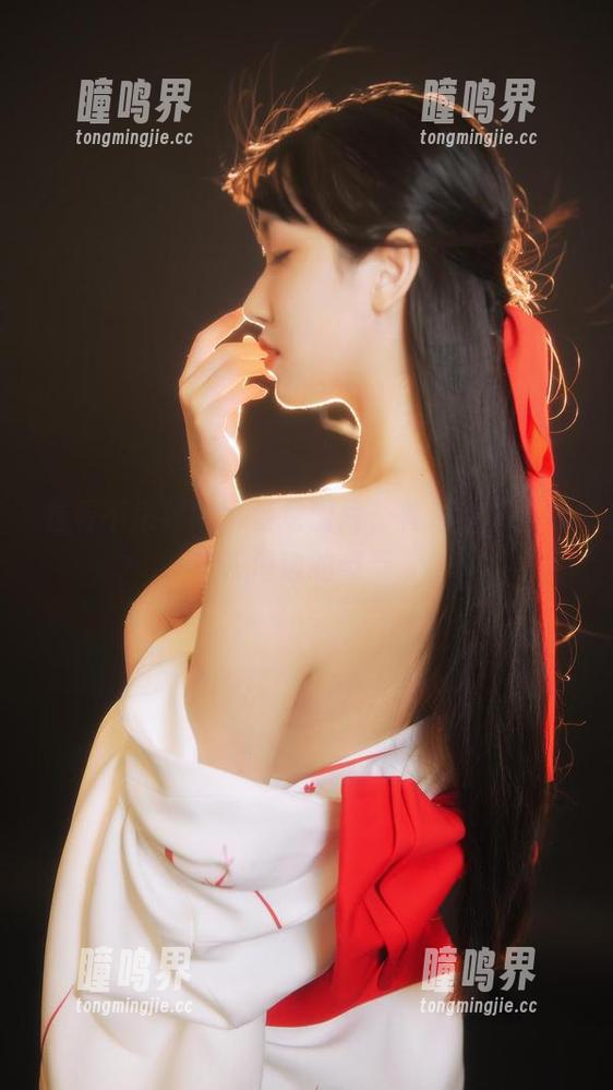 不呆猫 看看不呆猫的比基尼图片,真是让人一秒想去海边的节奏。