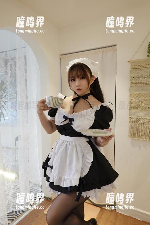 爱岩的写真，依依超级懒无圣光，图片却能照亮你的心！