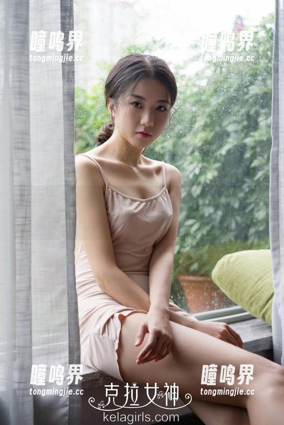 克拉女神-颖儿 克拉女神 - 颖儿和她的天台写真,竟然把美图变成了一种游戏!