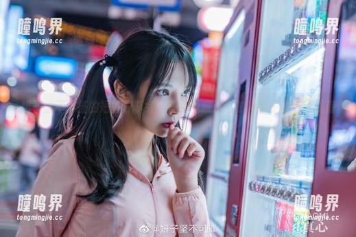 妍子坚不可摧 妍子坚不可摧的短裤分享会:快来围观这个时尚博主的私房秘籍!