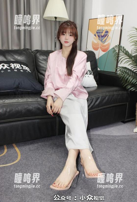 小众视觉-小苹果 小众视觉 - 下载小苹果全集,少女们的小秘密一个一个传递给你!