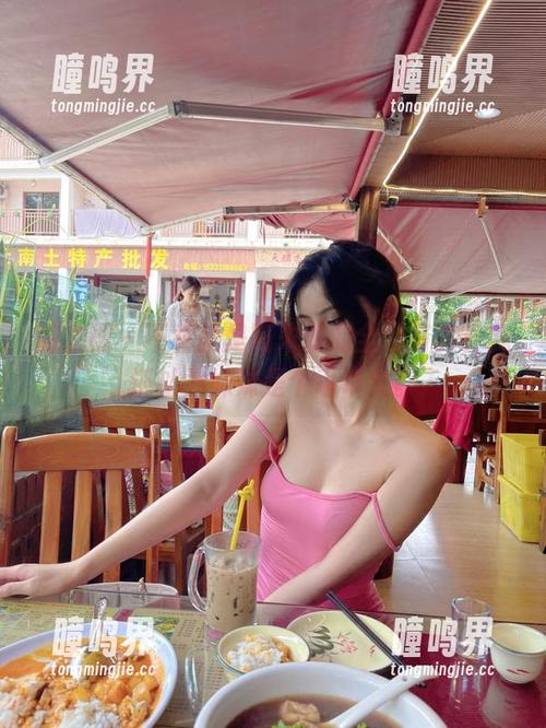 微密圈 - 不看就是阿朱啊的全套写真，我还以为妹妹是个乖乖女。