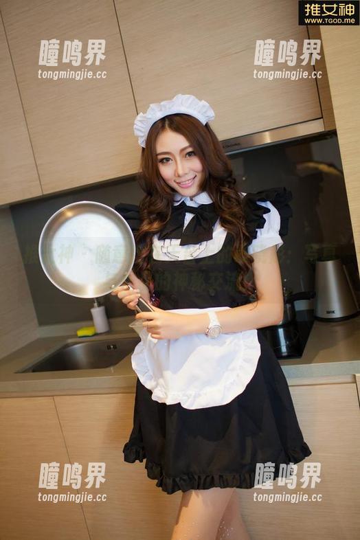 推女神 - 随意落在天台上的谭晓彤：写真与作品的神秘交流！