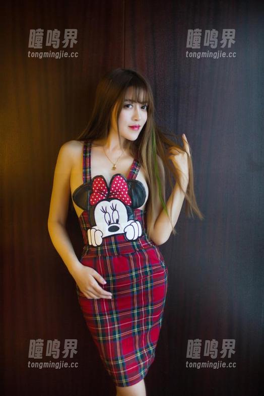 推女郎-娜露 推女郎 - 娜露的泳池快闪:高清图册里藏着的那些秘密!
