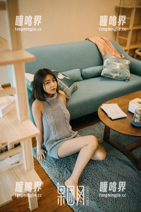 果团网 - 让你怦然心动的高清图包！萌神妹妹与她的女孩儿时光。