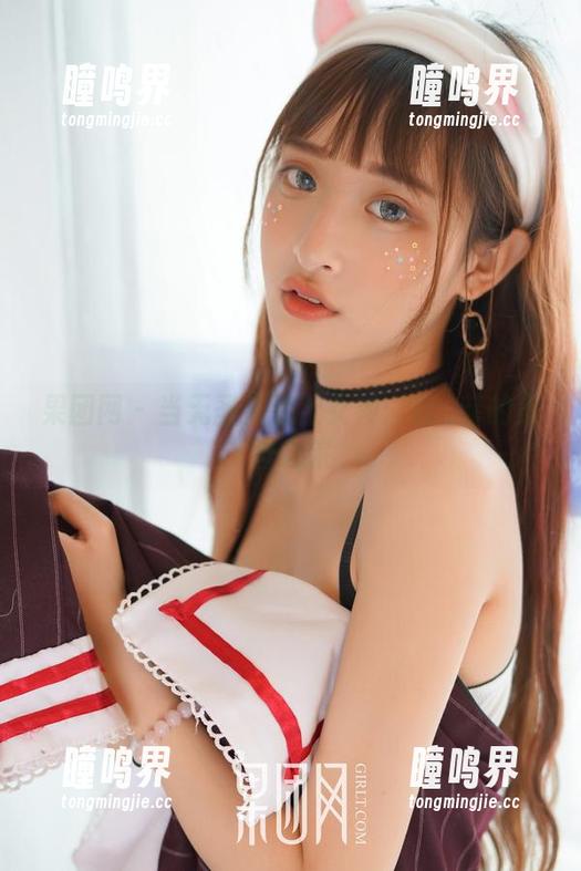 果团网-龚玥菲 果团网 - 当无圣光遇上女神:龚玥菲的美图之旅