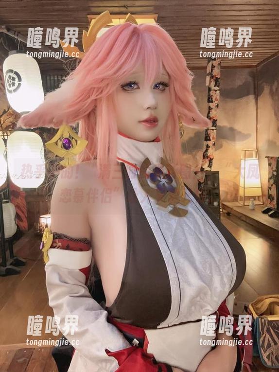 桜满三时 热乎乎的!桜满三时的最新图片,“大凤恋慕伴侣”让人又爱又恨。