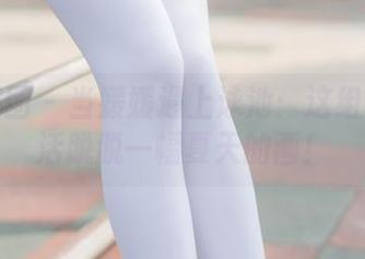 森萝财团 - 当媛媛遇上泳池：这组写真集活脱脱一幅夏天的画！