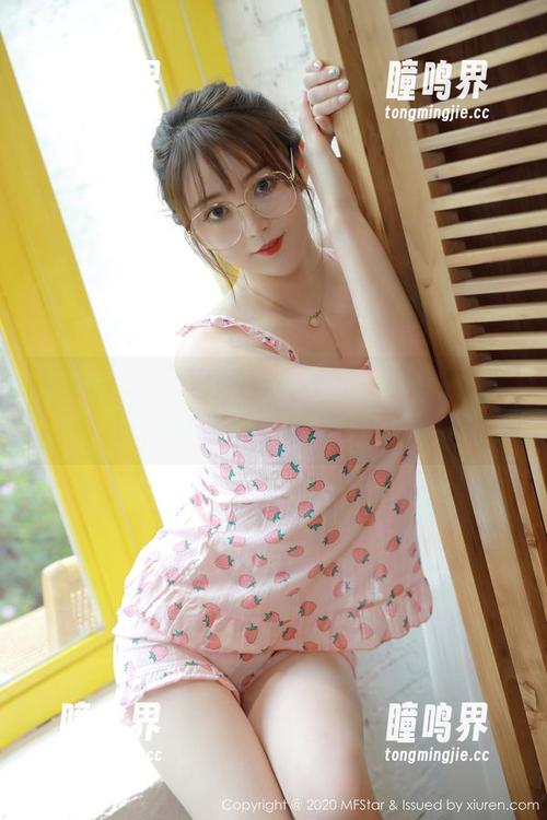 模范学院 - 宅兔兔奶牛写真，精选一波可爱的视觉炸弹，准备好了吗？