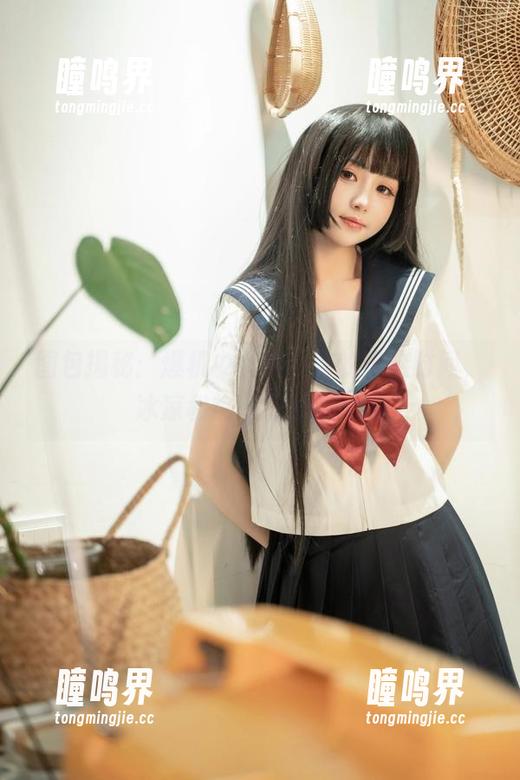 爆机少女喵小吉 图包揭秘:爆机少女喵小吉的雪糕时间,冰凉和热辣相遇的瞬间