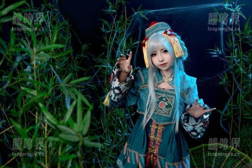 爆机少女喵小吉 最新双人写真大揭秘,爆机少女喵小吉带你分享美好与尴尬