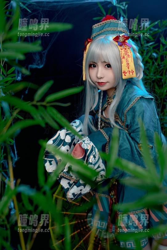 爆机少女喵小吉 拉克丝·水晶玫瑰:爆机少女喵小吉的独家分享,花儿都害羞了!