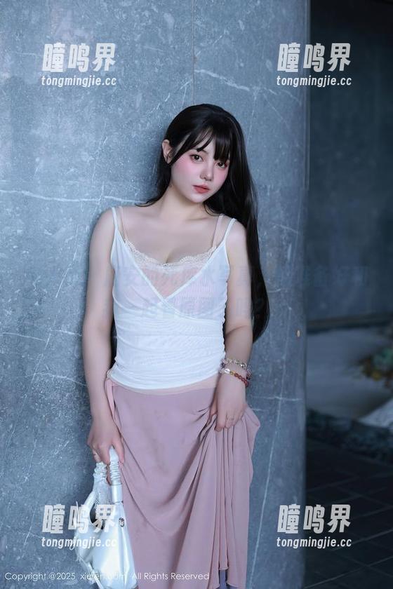 秀人网-唐安 秀人网 - 唐安的死库水写真,你准备好和我一起看原图了吗?!