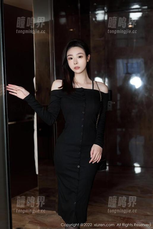 秀人网 - 全套裸足大揭秘：林乐一的图片让人忍俊不禁！