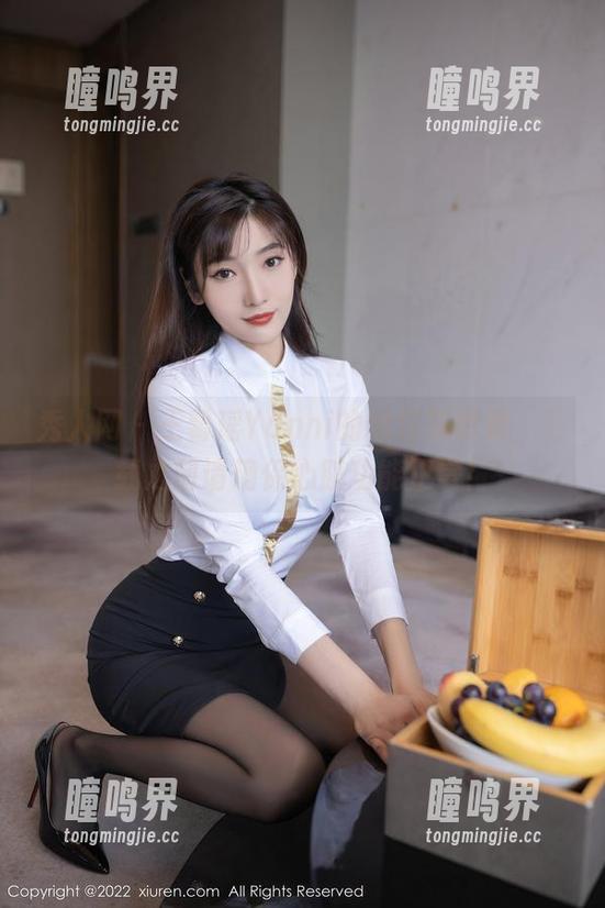 秀人网-王馨瑶Yanni 秀人网 - 王馨瑶Yanni的黑白写真集,下载之前请确保心脏功能正常!