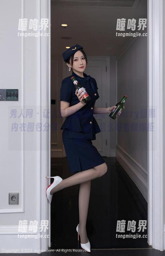 秀人网-绯月樱-Cherry 秀人网 - 让人晕眩的绯月樱-Cherry暗黑内衣图包分享,呵,怎么这么好看懒得拒绝!