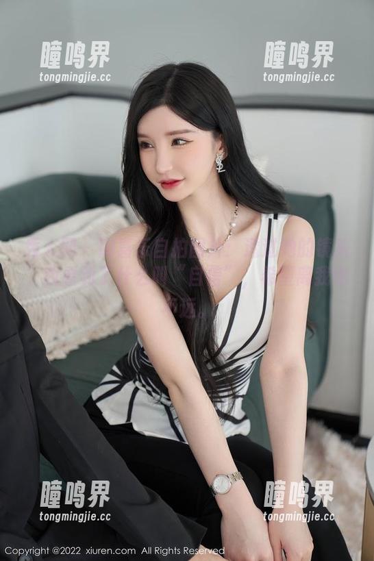 秀人网-陶喜乐 秀人网 - 陶喜乐自拍图片:透过她的镜头,我看到了什么叫“自信”,希望离我也不远。