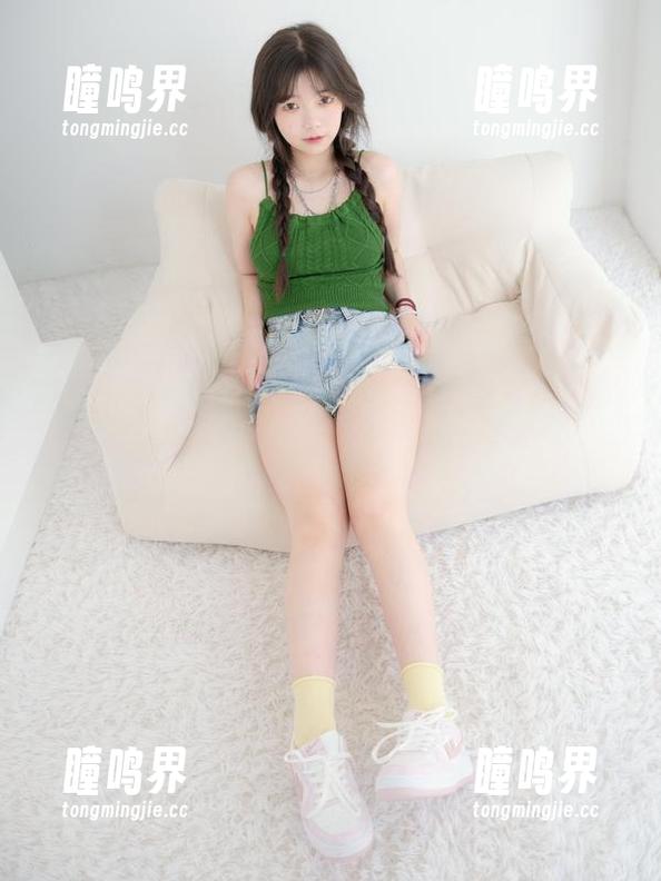 紧急企划-见希 紧急企划 - 见希的JK旋风:不要眨眼,图集更新比你想象的更带感!