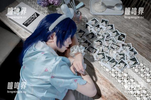 纸悦Etsu_ko 看纸悦Etsu_ko如何把芙拉菲·奇奇女仆拍得如此高清美图,简直是艺术与诱惑的结合!