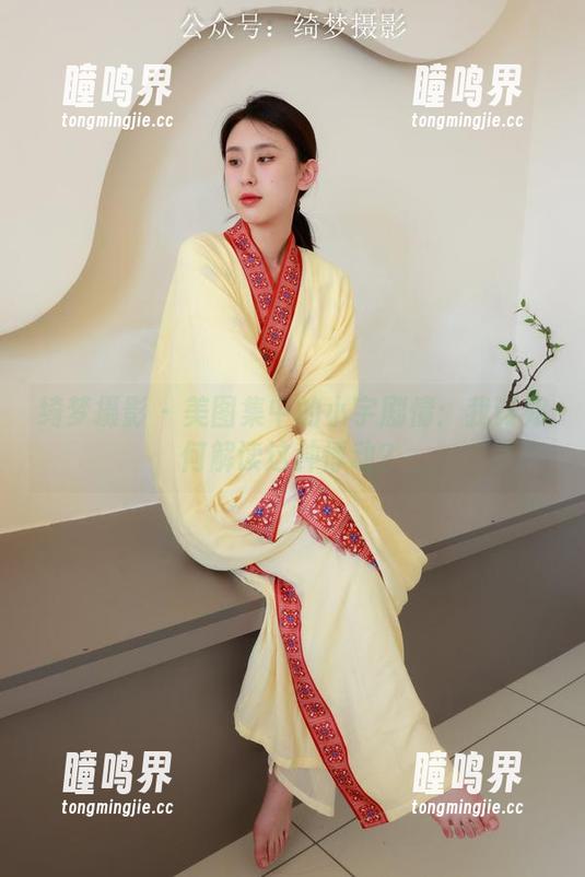 绮梦摄影-小宇 绮梦摄影 - 美图集中的小宇剧情:我该如何解读这种悸动?