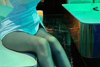 微密圈 - 下载脸红Dearie的圣诞写真集，准备好被这个节日的美丽侵袭了吗？