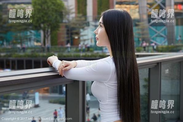 蜜桃社-静香Mandy 蜜桃社 - 静香Mandy的网袜分享:写真集里的轻柔触感与暮光交织