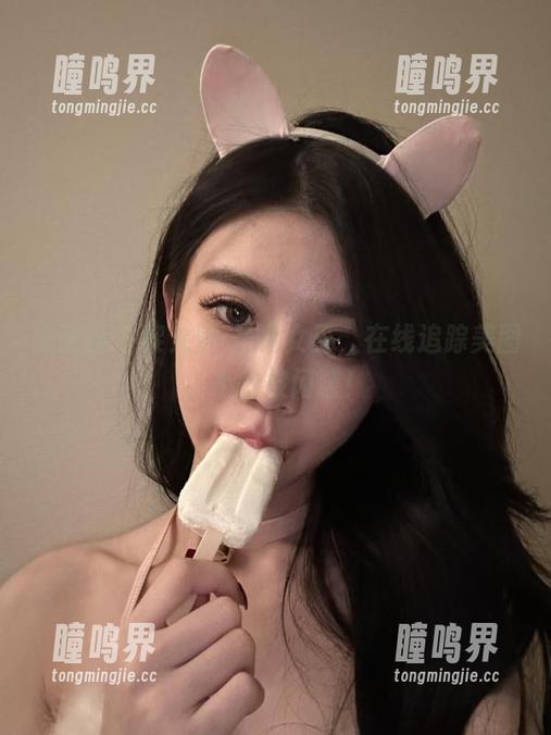 黎允熙 微密圈 - 黎允熙-圣诞女王,在线追踪美图,不怕被闪瞎!